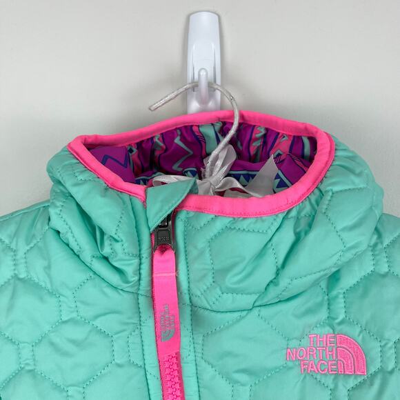 The North Face Girls Reversible Perrito Jacket 0-3 Months - Picture 4 of 12